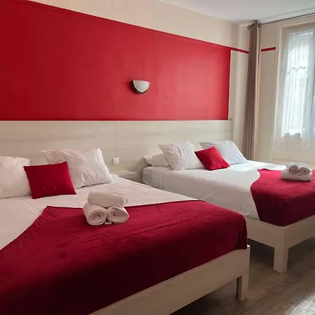 Brit Du Dauphin Szálloda LʼAigle