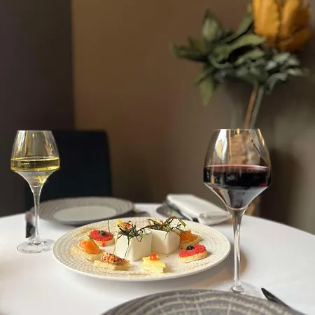 Brit Du Dauphin 3* LʼAigle