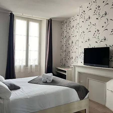 Brit Du Dauphin Hotel