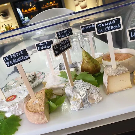 Brit Du Dauphin ホテル 3*