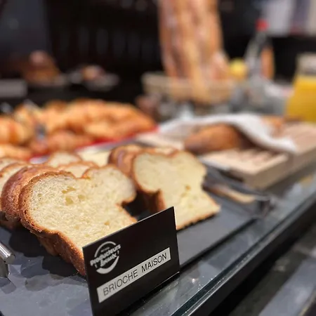 ホテル Brit Du Dauphin 3*