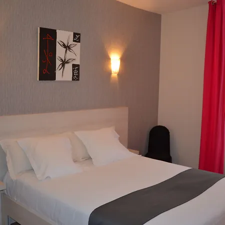 Brit Du Dauphin Hotel 3*