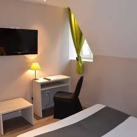 ホテル Brit Du Dauphin LʼAigle