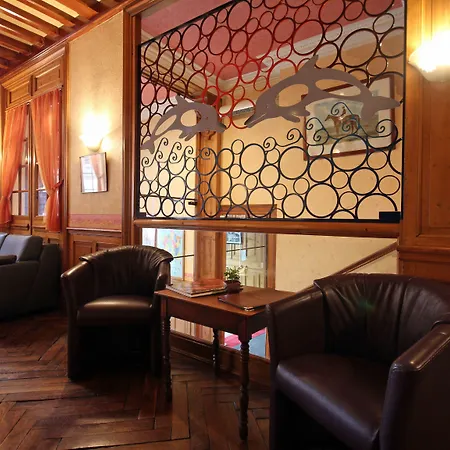 ホテル Brit Du Dauphin LʼAigle