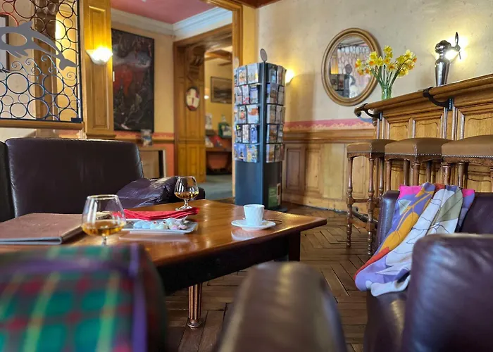 Brit Du Dauphin LʼAigle