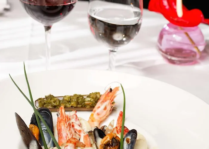 Brit Du Dauphin Hotel LʼAigle