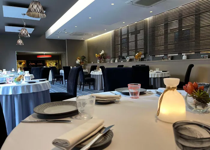 Hotel Brit Du Dauphin LʼAigle