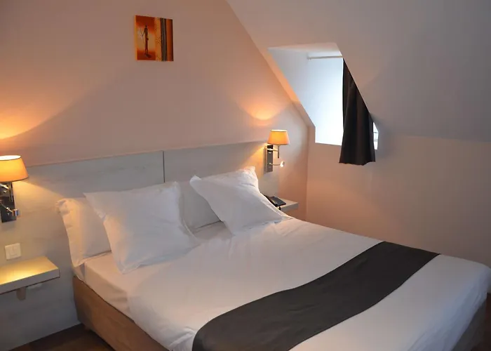 Brit Du Dauphin 3* LʼAigle