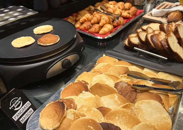 Hotel Brit Du Dauphin LʼAigle