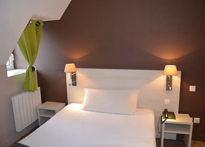 Hotel Brit Du Dauphin LʼAigle