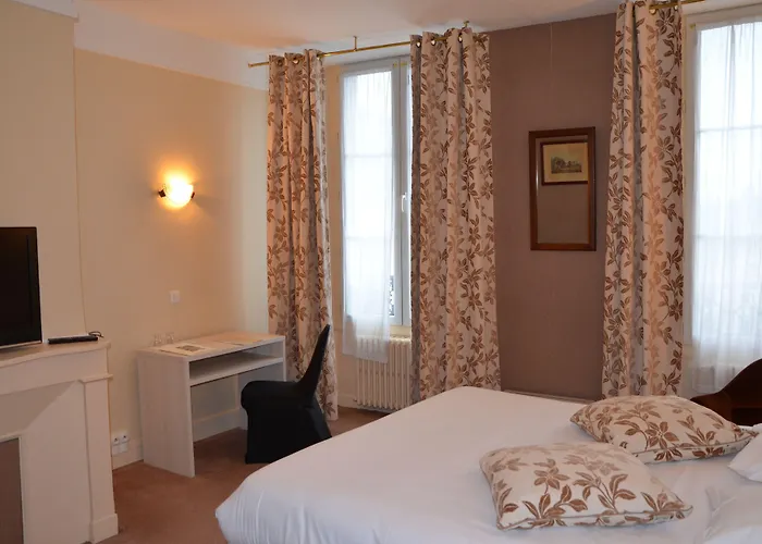 Hotel Brit Du Dauphin 3*
