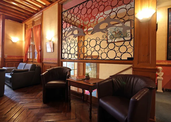 Hotel Brit Du Dauphin LʼAigle