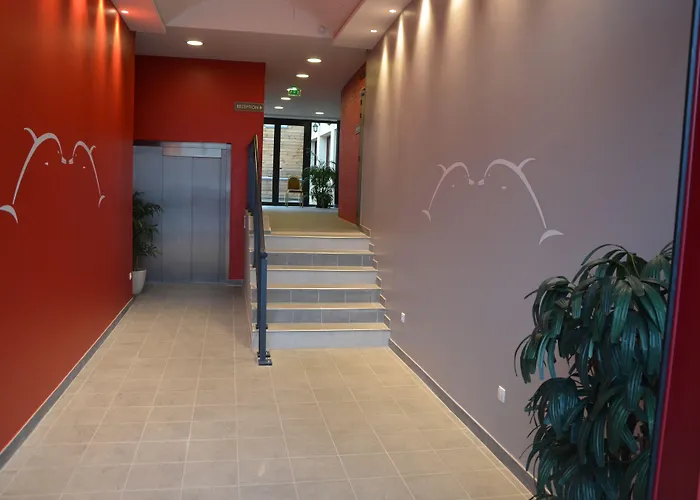 Brit Du Dauphin Hotel LʼAigle